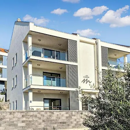 Apartmán 2 Bedroom Lovely In Šibenik