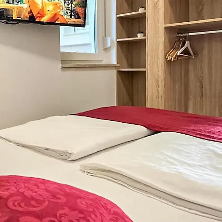 2 Bedroom Lovely In